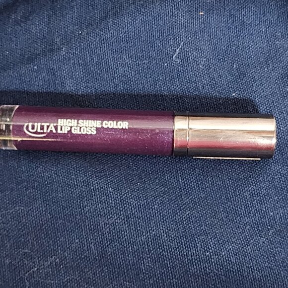 Ulta Beauty High Shine Color Lip Gloss in Shade Zelda 5.3mL 4.6g - Picture 3 of 16